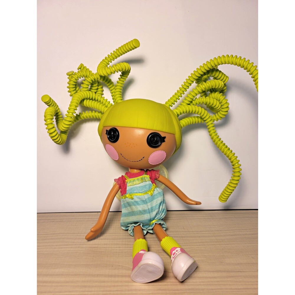 Lalaloopsy Pix E. Flutters Silly Hair Doll Green Curly Posable Toy 2010